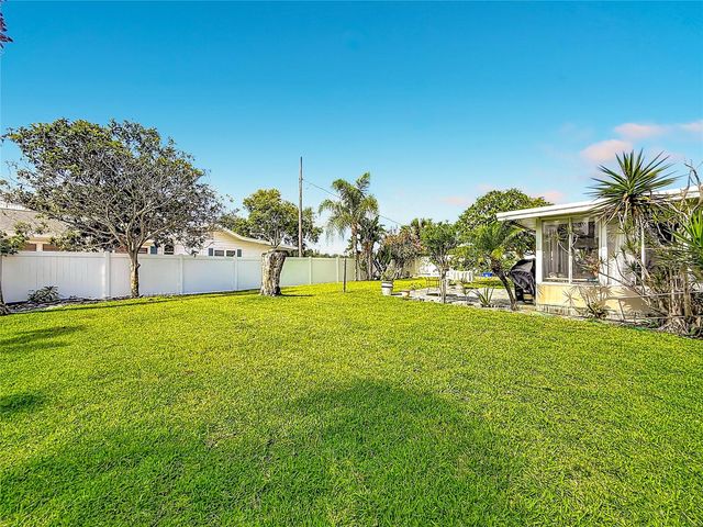 14482 110TH TERRACE, Largo, FL 33774