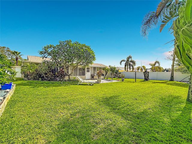 14482 110TH TERRACE, Largo, FL 33774