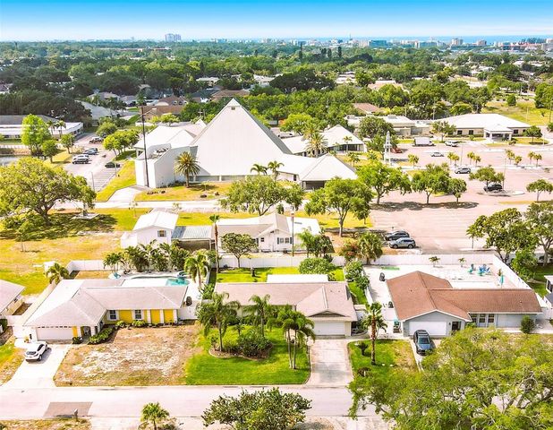 14482 110TH TERRACE, Largo, FL 33774