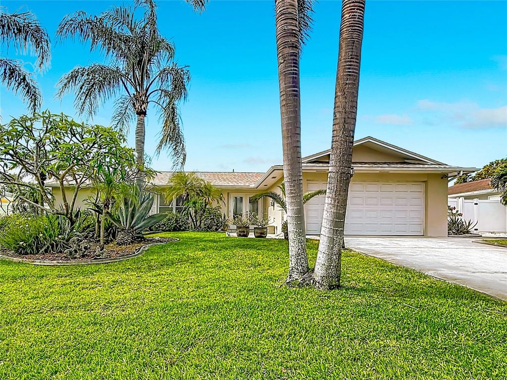 14482 110TH TERRACE, Largo, FL 33774