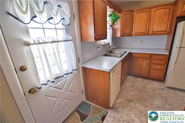 511 Faith Drive, Catasauqua Boro, PA 18032