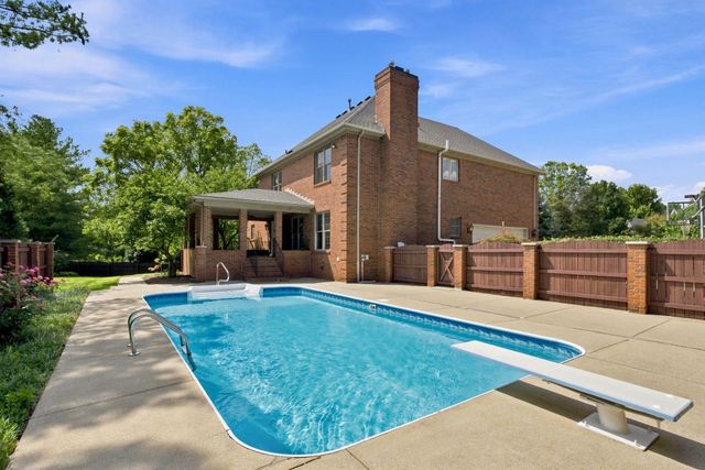 1300 Mumford Lane, Lexington, KY 40513