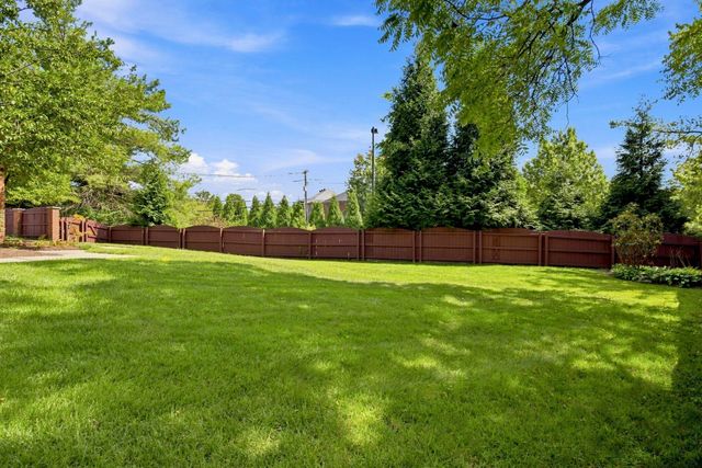 1300 Mumford Lane, Lexington, KY 40513