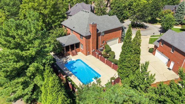 1300 Mumford Lane, Lexington, KY 40513