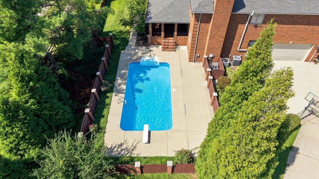 1300 Mumford Lane, Lexington, KY 40513