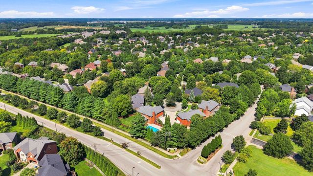 1300 Mumford Lane, Lexington, KY 40513