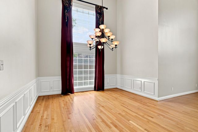 1300 Mumford Lane, Lexington, KY 40513