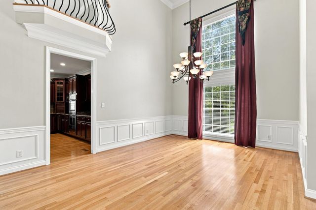 1300 Mumford Lane, Lexington, KY 40513