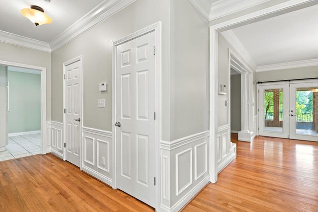 1300 Mumford Lane, Lexington, KY 40513