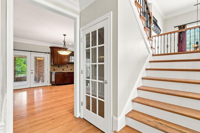 1300 Mumford Lane, Lexington, KY 40513
