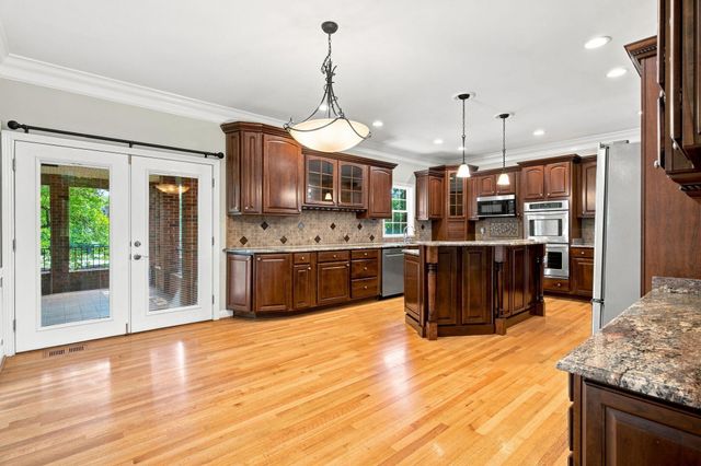 1300 Mumford Lane, Lexington, KY 40513