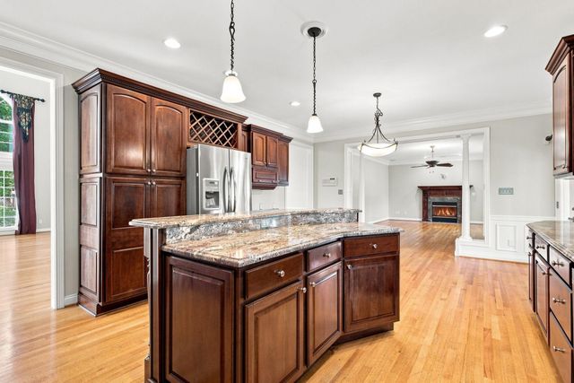 1300 Mumford Lane, Lexington, KY 40513