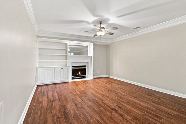 1300 Mumford Lane, Lexington, KY 40513