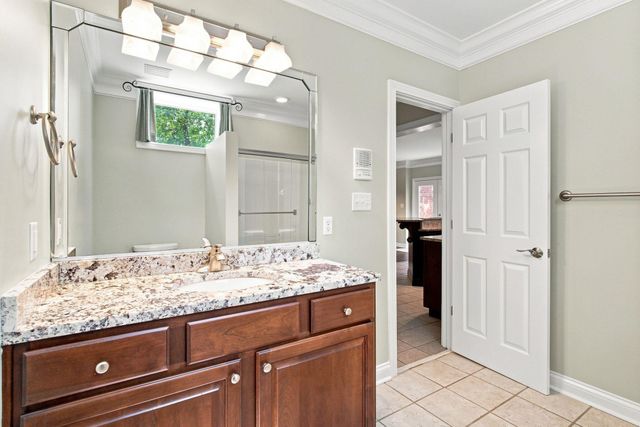 1300 Mumford Lane, Lexington, KY 40513