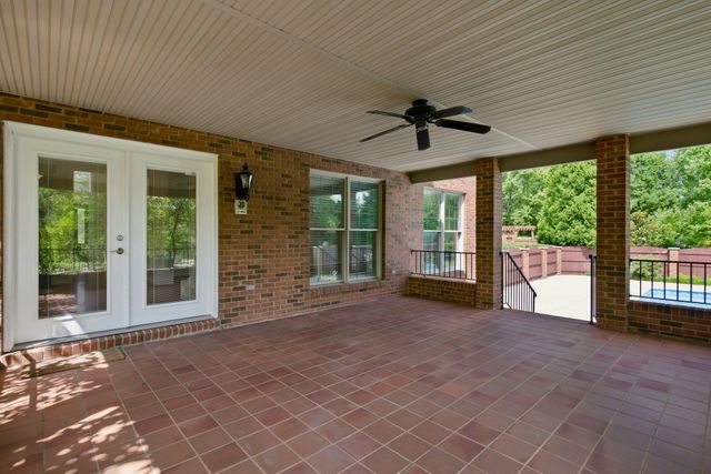 1300 Mumford Lane, Lexington, KY 40513