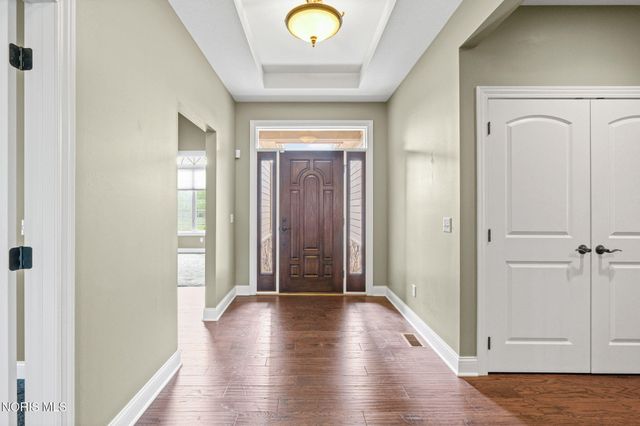7522 Hickory Valley Drive, Maumee, OH 43537