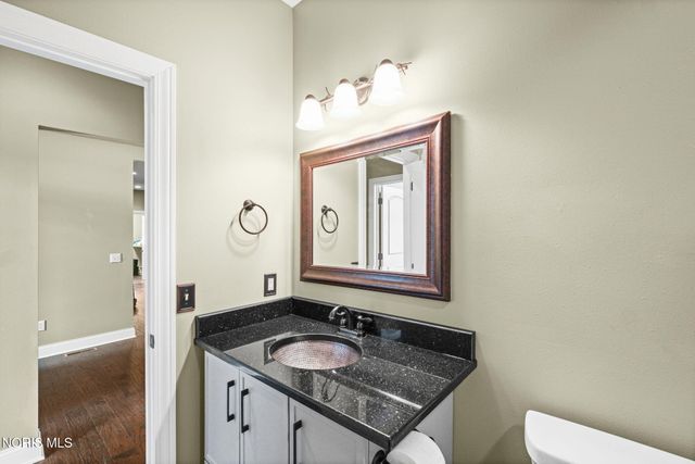 7522 Hickory Valley Drive, Maumee, OH 43537