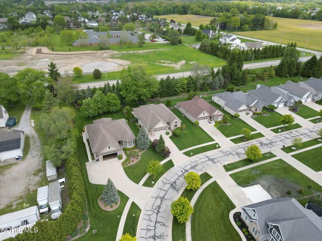 7522 Hickory Valley Drive, Maumee, OH 43537