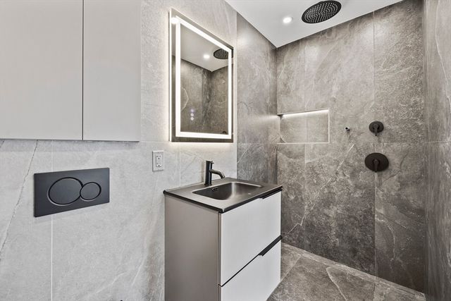 1854 Dorchester Ave 401, Boston, MA 02124