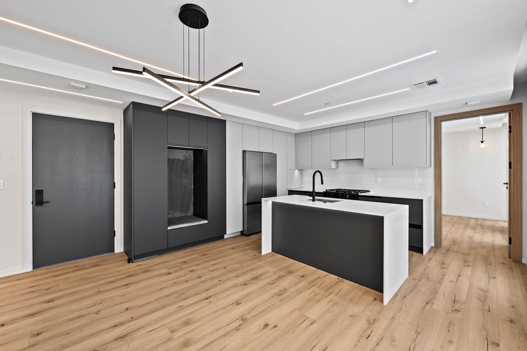 1854 Dorchester Ave 401, Boston, MA 02124