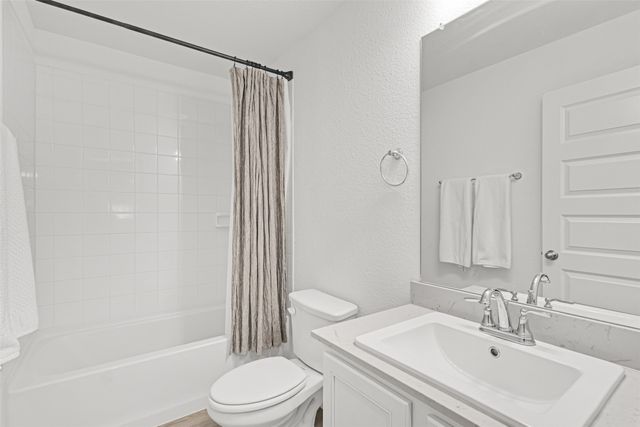 9016 Huxley Drive, Aubrey, TX 76227
