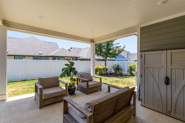 9016 Huxley Drive, Aubrey, TX 76227