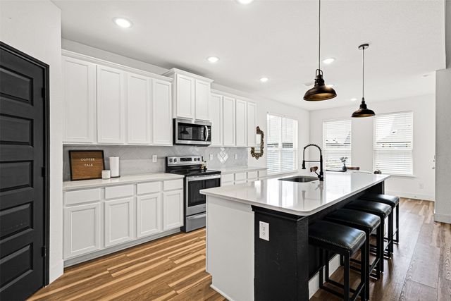 9016 Huxley Drive, Aubrey, TX 76227