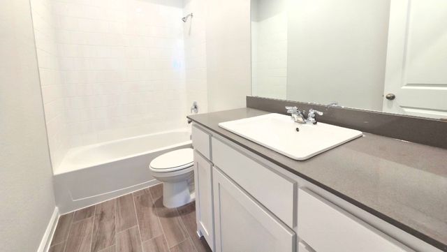 649 HARVEY Street, Grandview, TX 76050