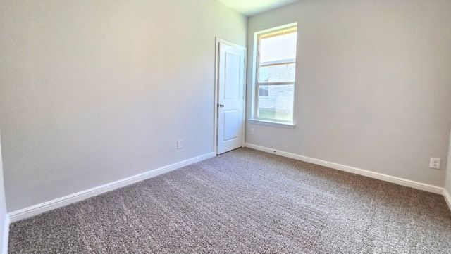 649 HARVEY Street, Grandview, TX 76050