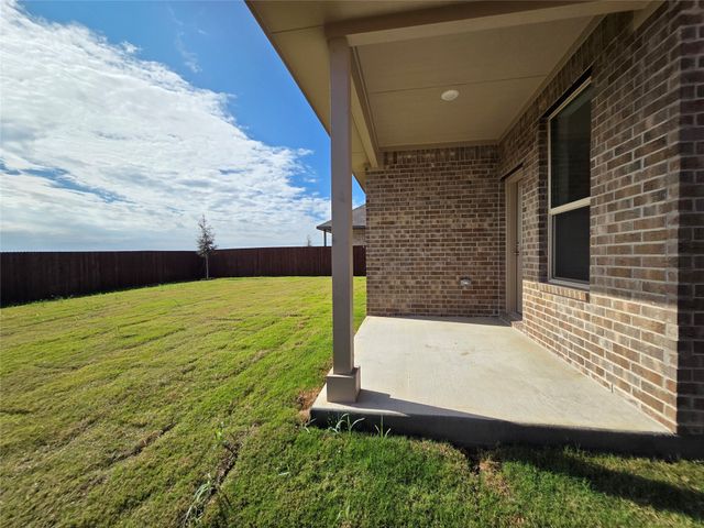 649 HARVEY Street, Grandview, TX 76050