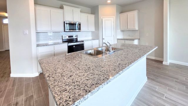 649 HARVEY Street, Grandview, TX 76050