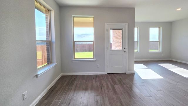 649 HARVEY Street, Grandview, TX 76050