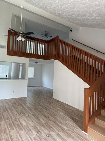 8219 Furlong Lane, Houston, TX 77071
