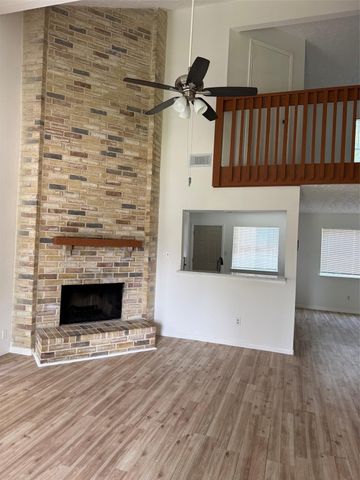 8219 Furlong Lane, Houston, TX 77071