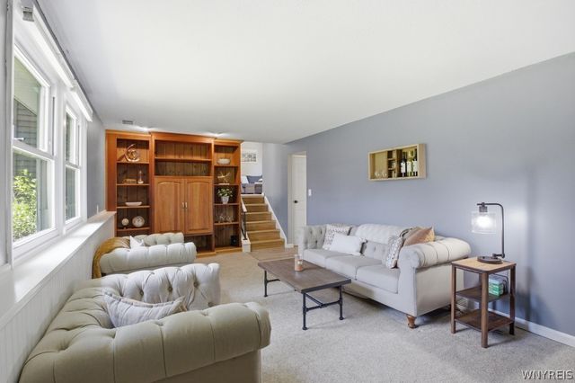 5183 Garden Path, Hamburg, NY 14075