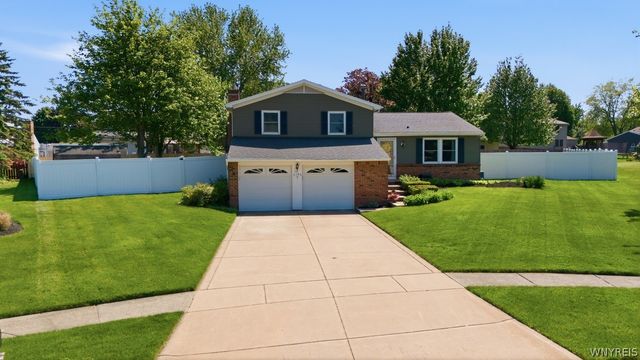 5183 Garden Path, Hamburg, NY 14075