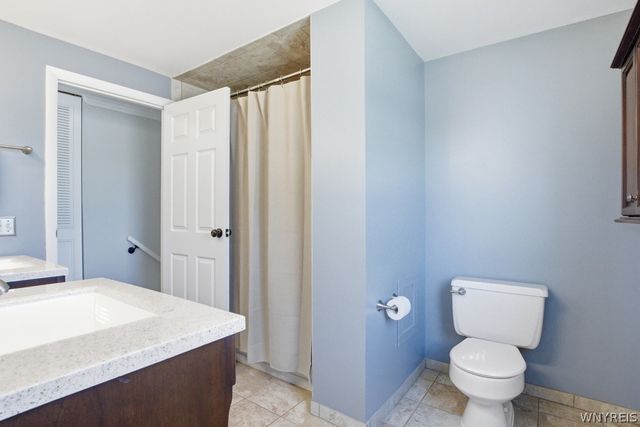 5183 Garden Path, Hamburg, NY 14075