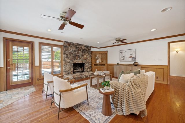 337 Ridgebriar Drive, Richardson, TX 75080