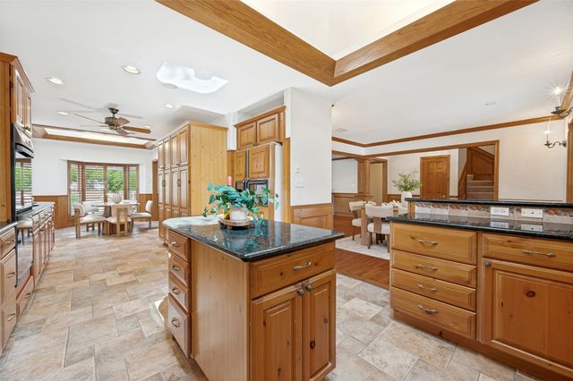 337 Ridgebriar Drive, Richardson, TX 75080