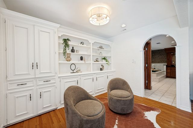 337 Ridgebriar Drive, Richardson, TX 75080