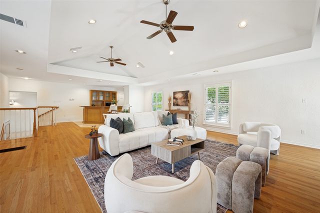 337 Ridgebriar Drive, Richardson, TX 75080