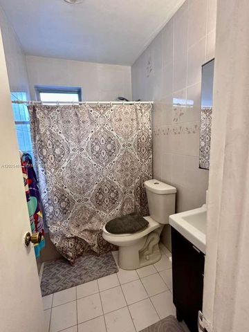 11016 SW 7th St, Miami, FL 33174