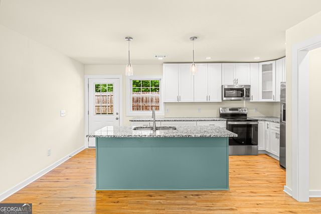 16 Elm Street, Hartwell, GA 30643