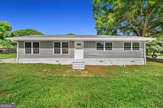 16 Elm Street, Hartwell, GA 30643