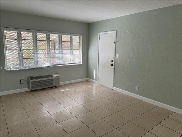 7633 Dickens Ave 2, Miami Beach, FL 33141