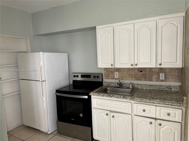 7633 Dickens Ave 2, Miami Beach, FL 33141