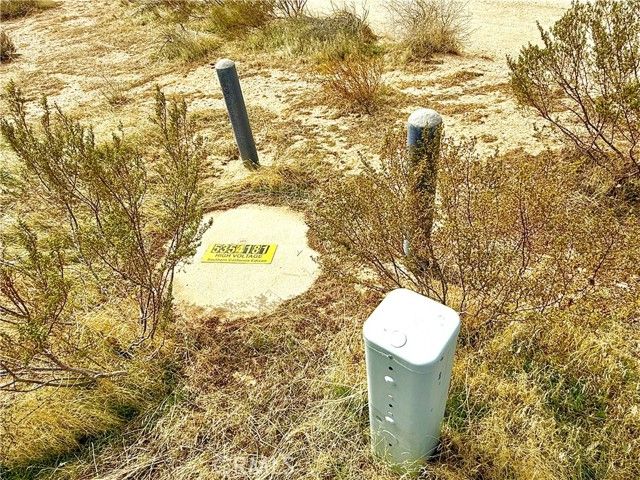 12220 Magazine Gap Drive, Mojave, CA 93501