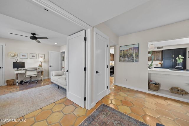 5091 N Camino De La Cumbre, Tucson, AZ 85750