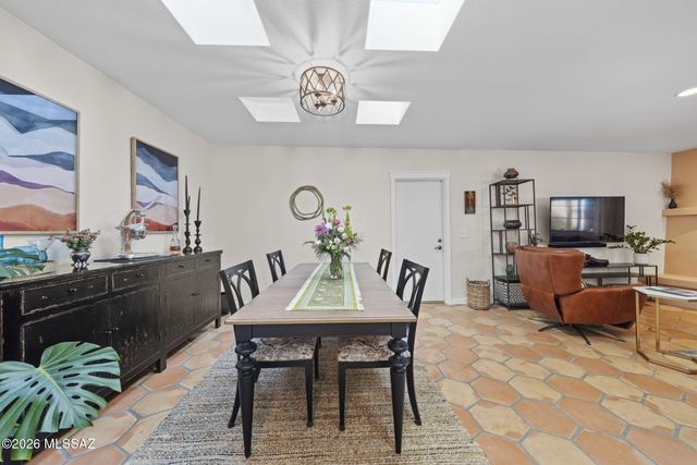 5091 N Camino De La Cumbre, Tucson, AZ 85750