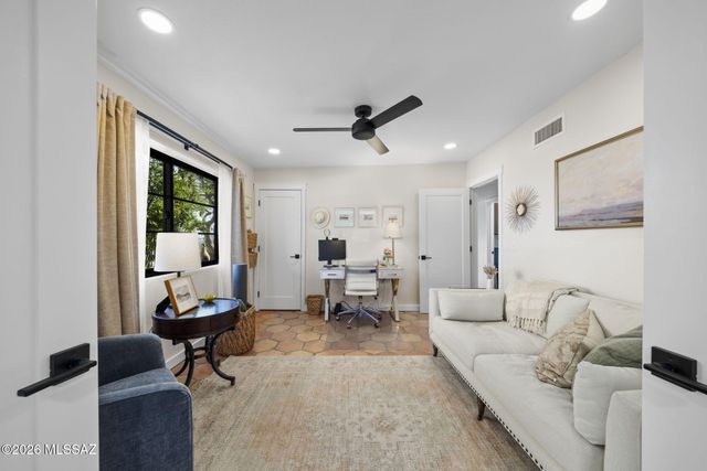 5091 N Camino De La Cumbre, Tucson, AZ 85750